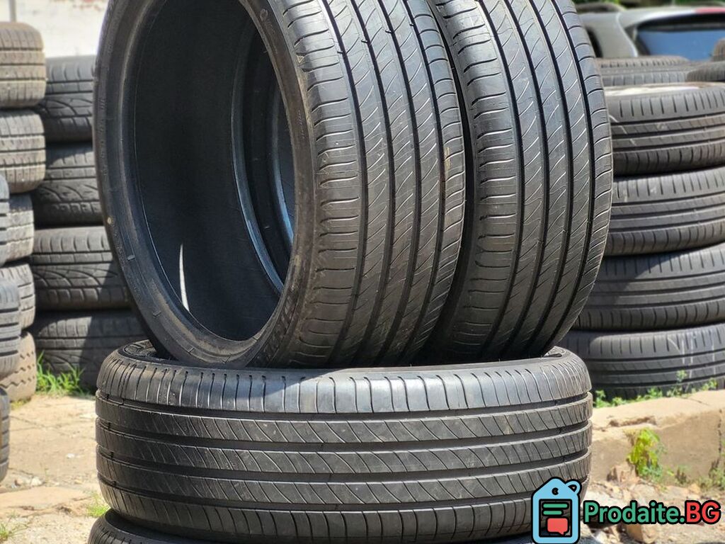 Michelin 255 45 19 като нови, 10км са карани.
