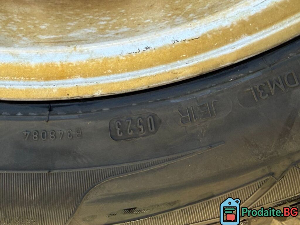 235 55 18 Зимни гуми Dunlop DOT 0523 Hankook DOT 1521 — снимка 4