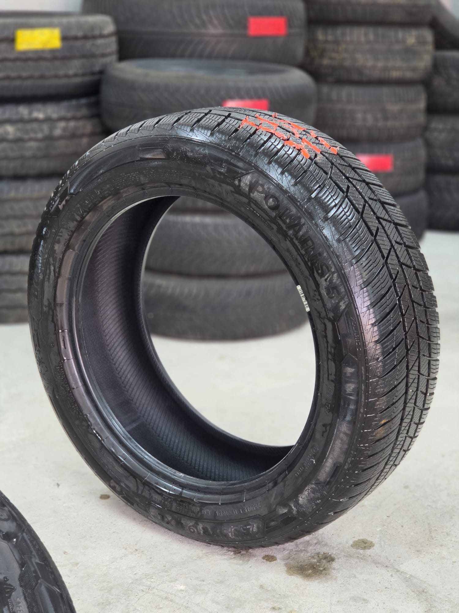Зимна гума 235 55 19 Barum Polaris 5 Дот 3021