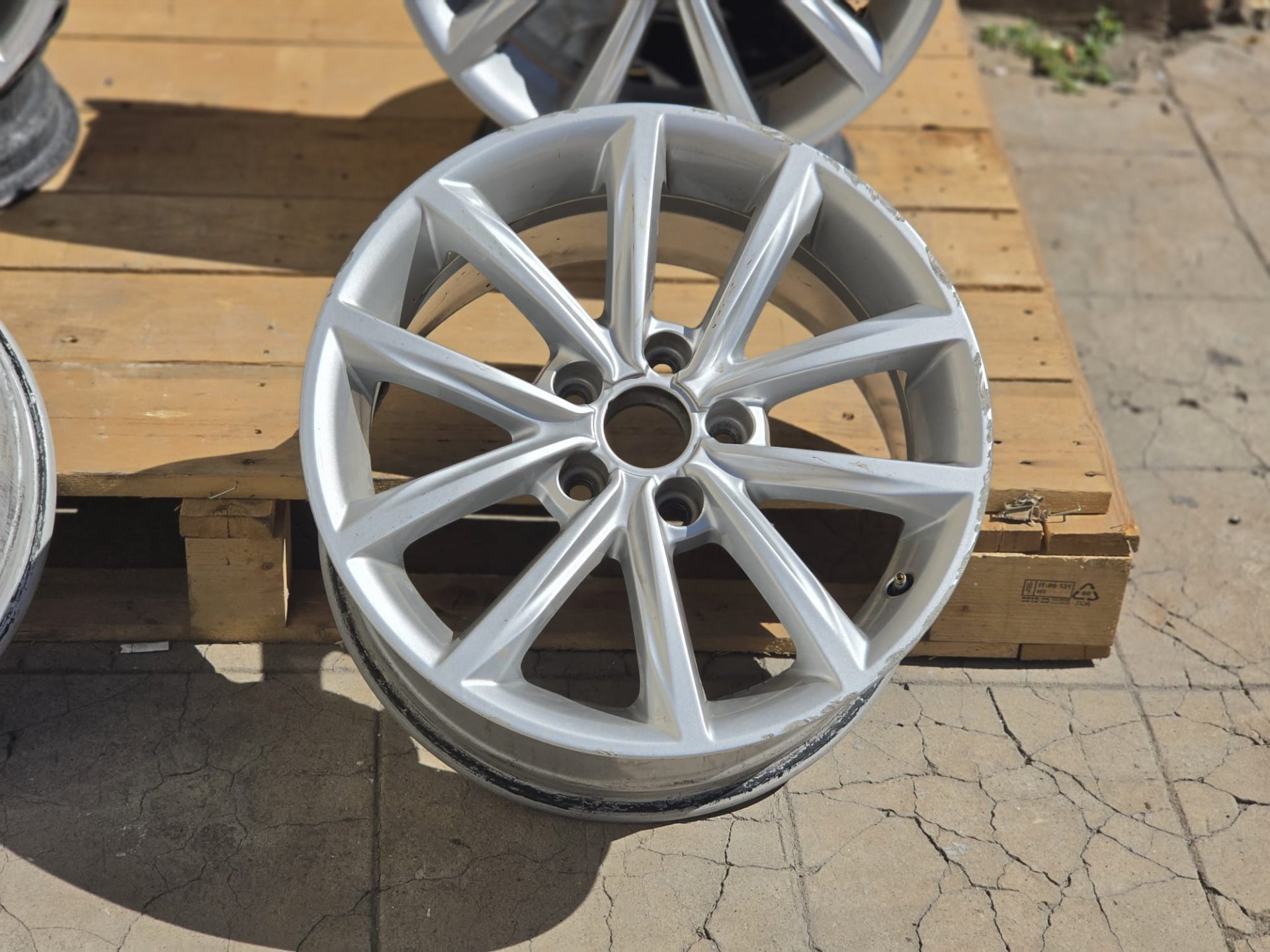5х112 17 Джанти Audi A3 TT A4 VW Golf Caddy Skoda Superb Leon 5x112 Оригинални